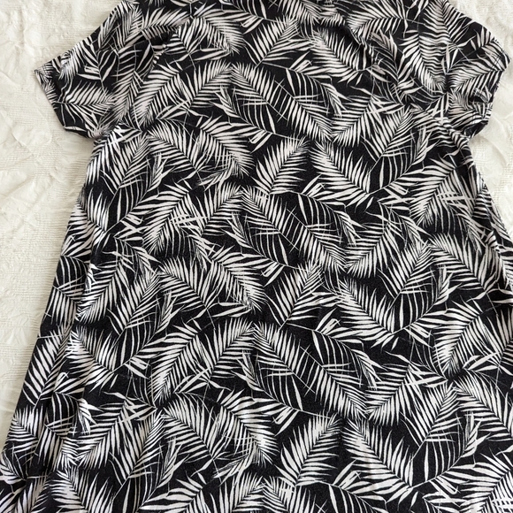 Old Navy Dress - Picture 2 of 8